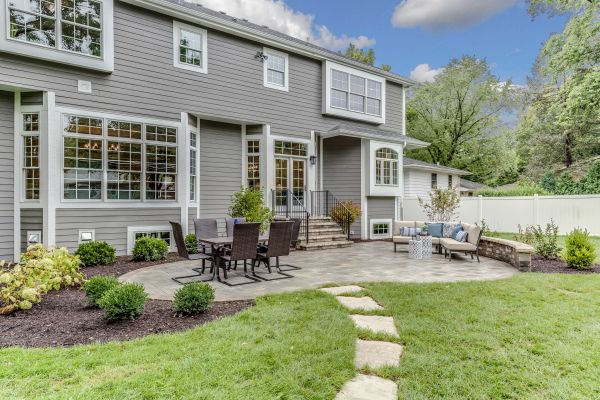 Concrete Patio Landscaping in Oviedo